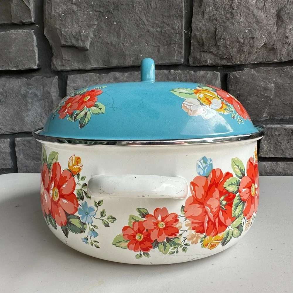 The Pioneer Woman Vintage Floral 4 Quart Enameled Steel Dutch Oven Soup Pot